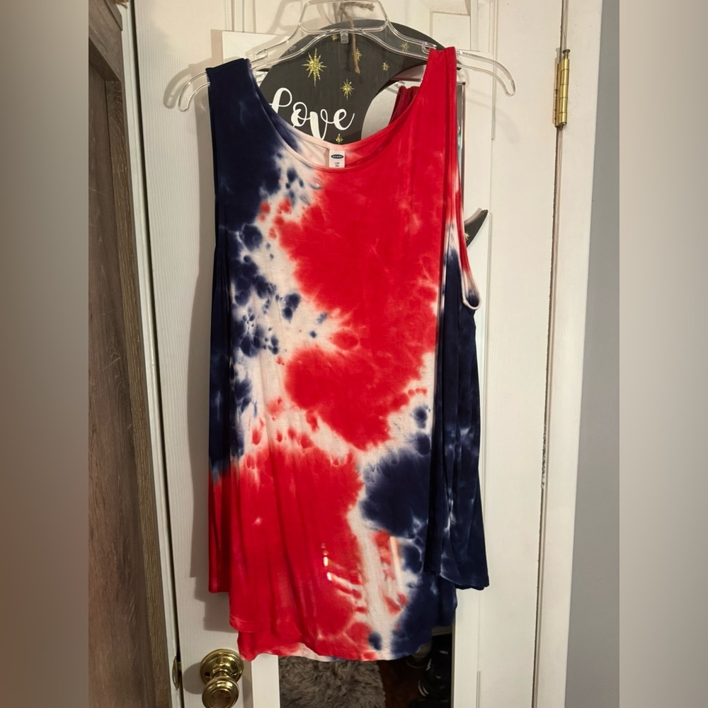 Old Navy Red and Blue Tie-Dye Tank Top